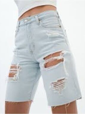 Aero high rise Light Blue Distressed Denim Bermuda Shorts size 14